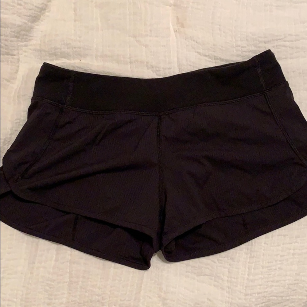 IVIVVA SHORTS VERY GOOD CONDITION
